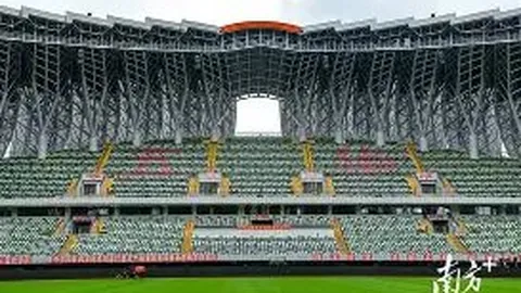 C罗率队200场胜利惊世一击，霸气宣言引热议，外媒评价：不及梅西水准